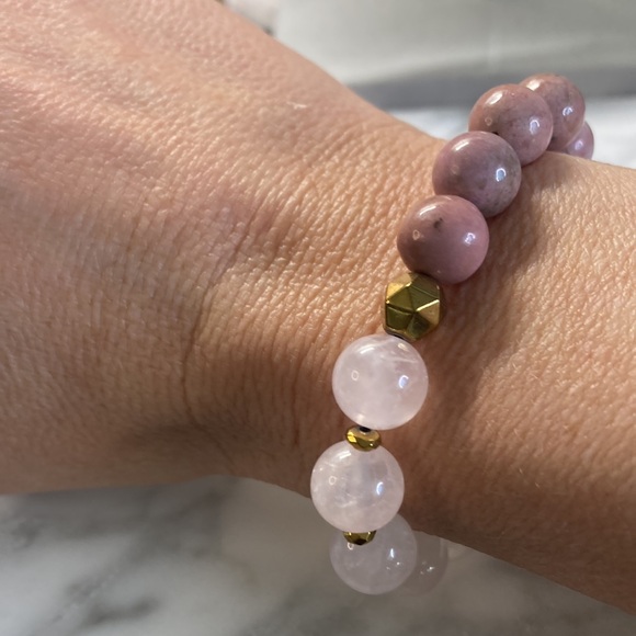 Rose Quartz & rhodonite bracelet - Picture 2 of 3